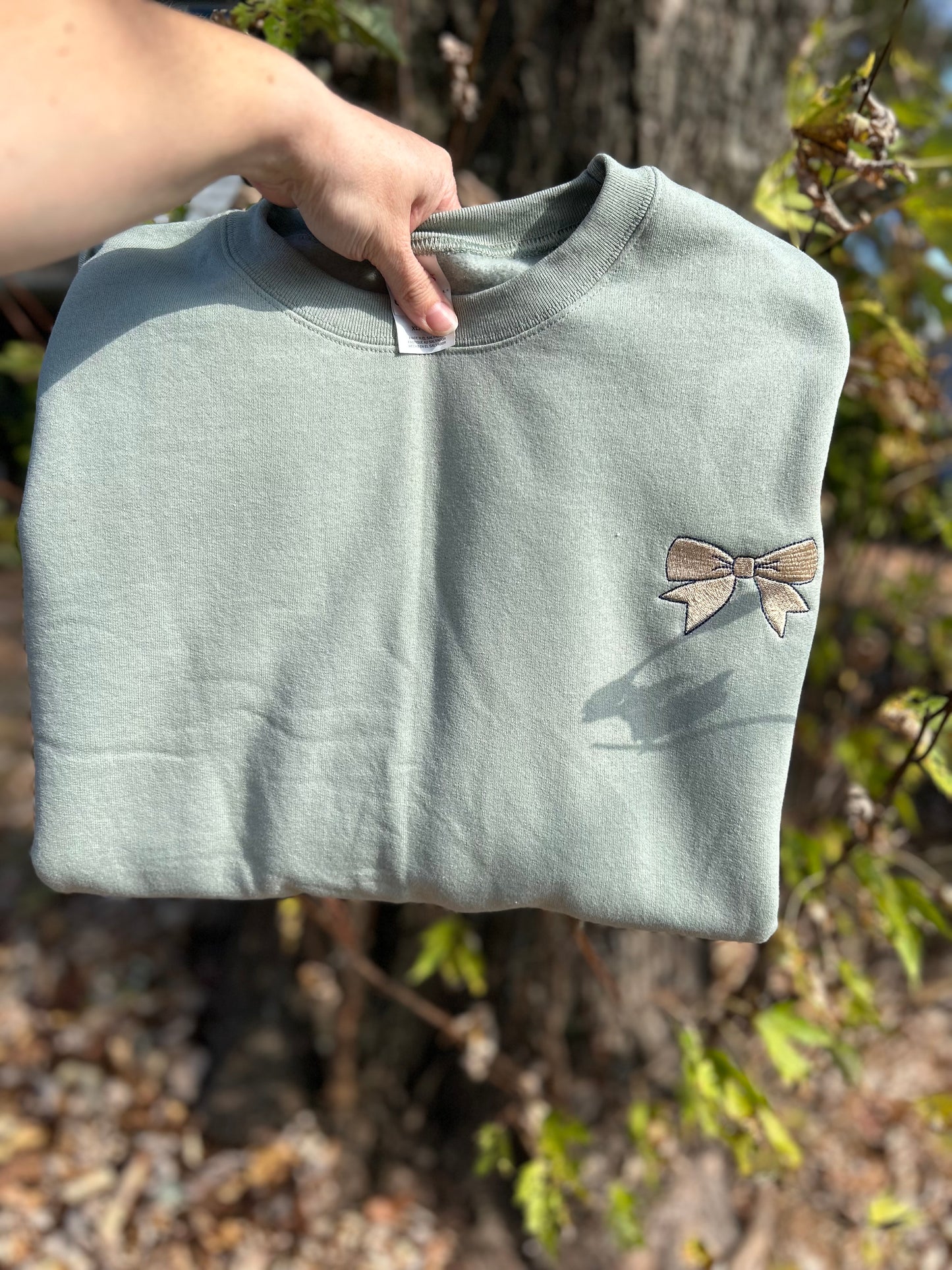 Embroidered Bow Crewneck