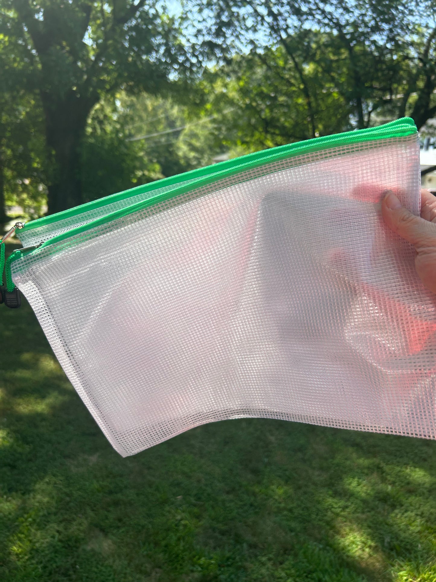 Mesh Zipper Pouch