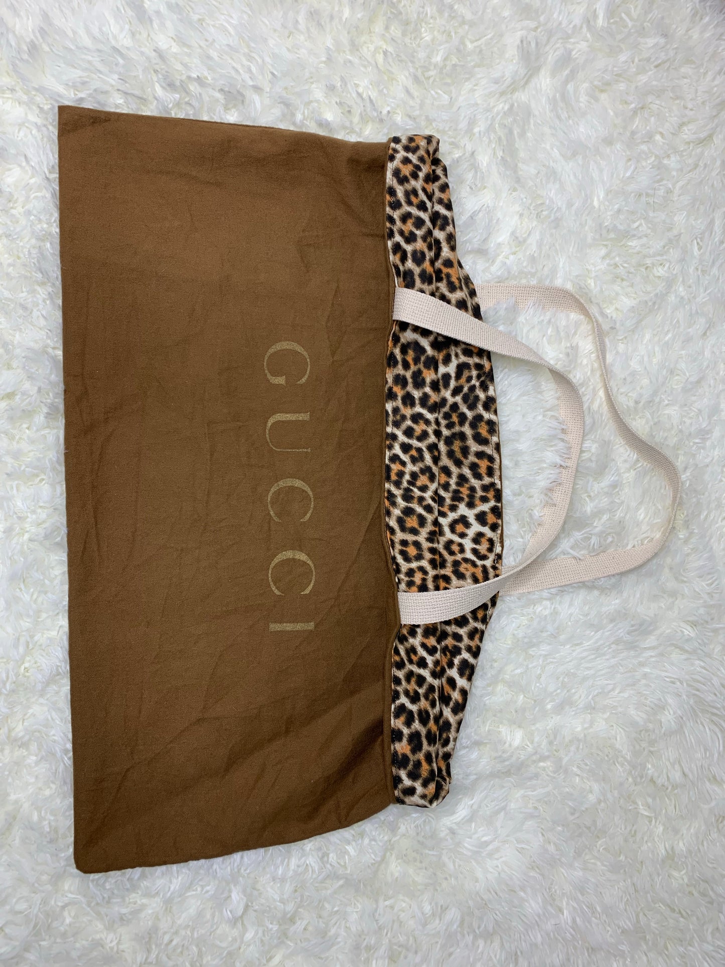 GG with leopard weekender