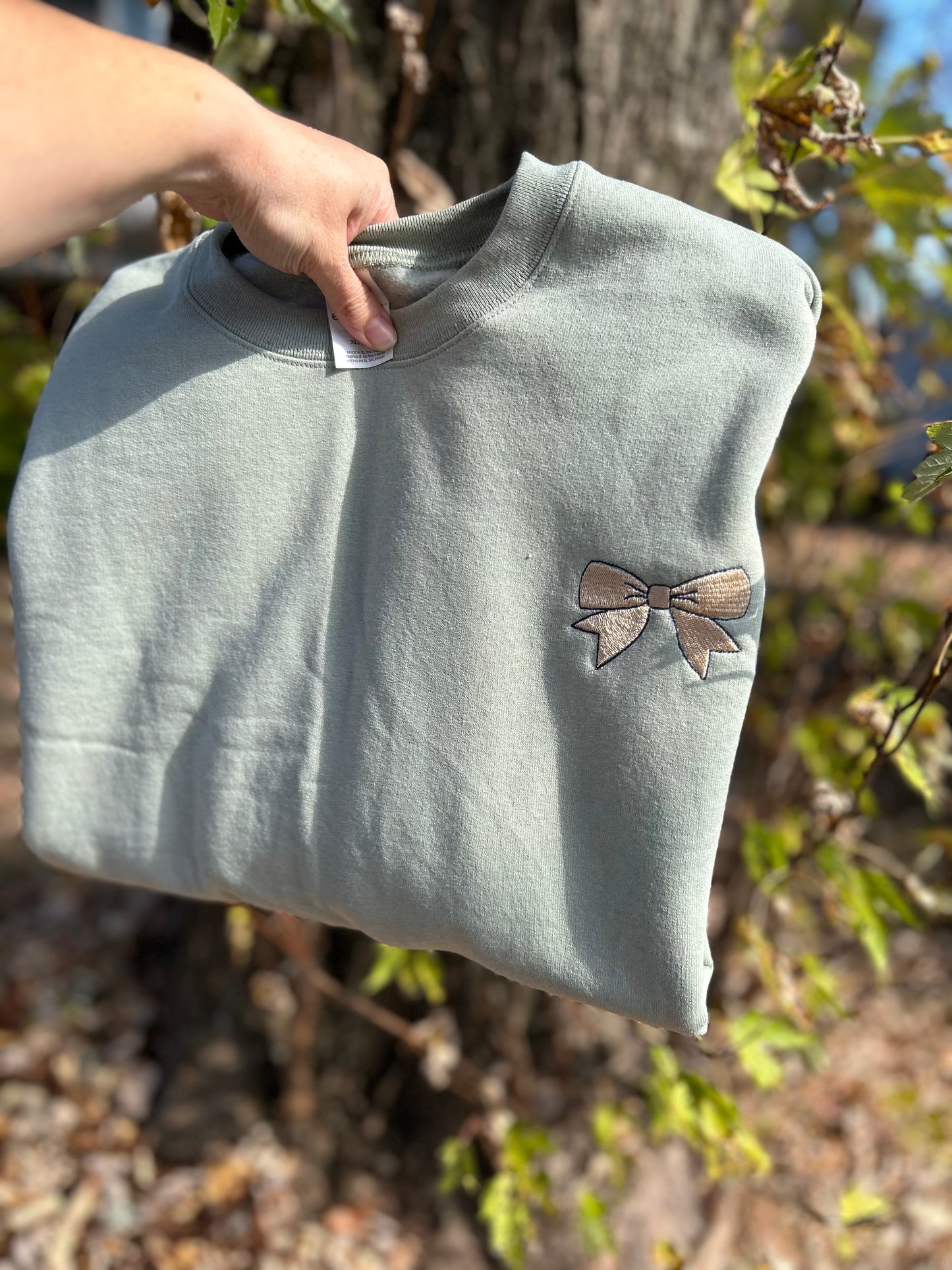 Embroidered Bow Crewneck