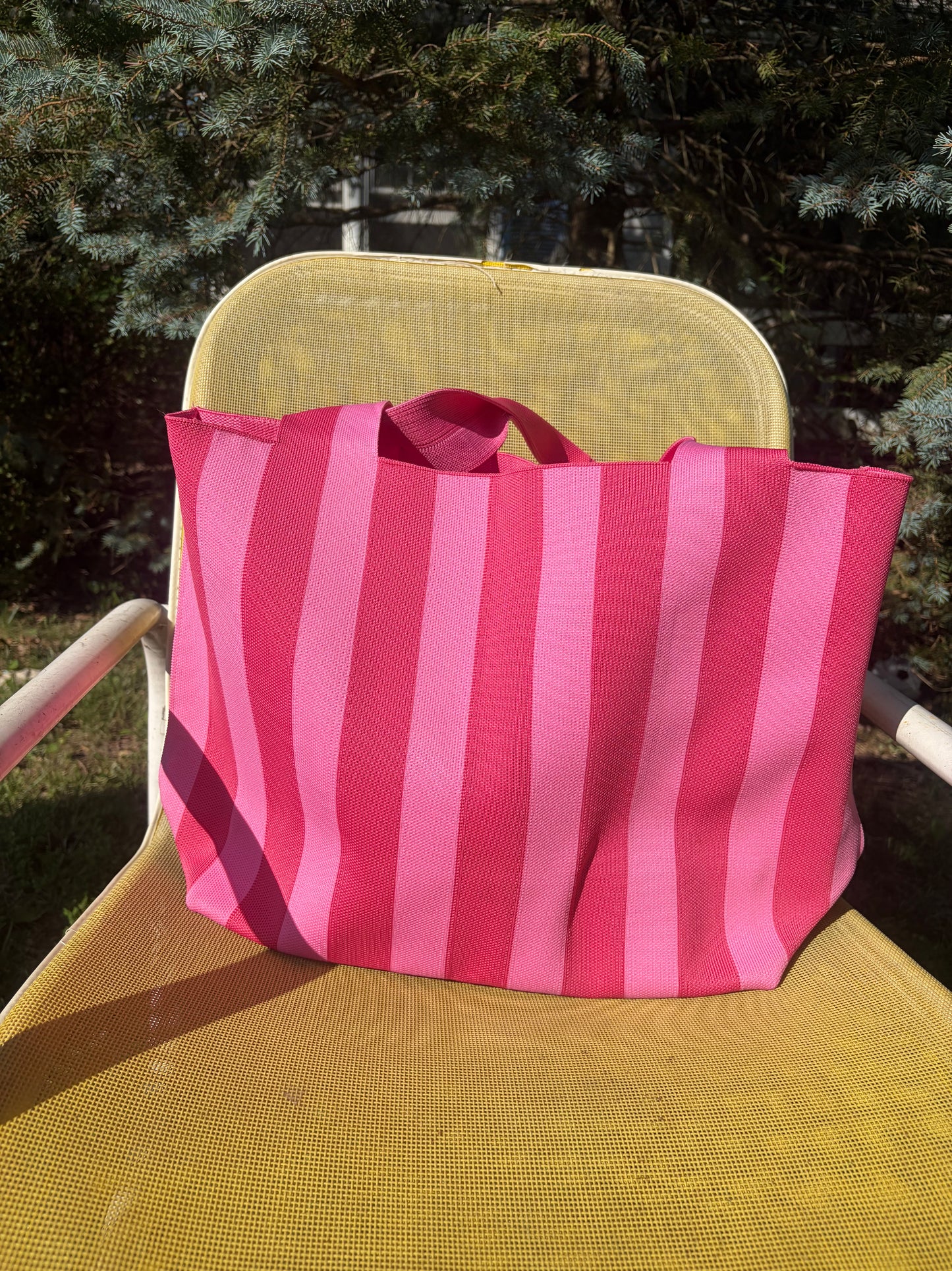 Stripped tote