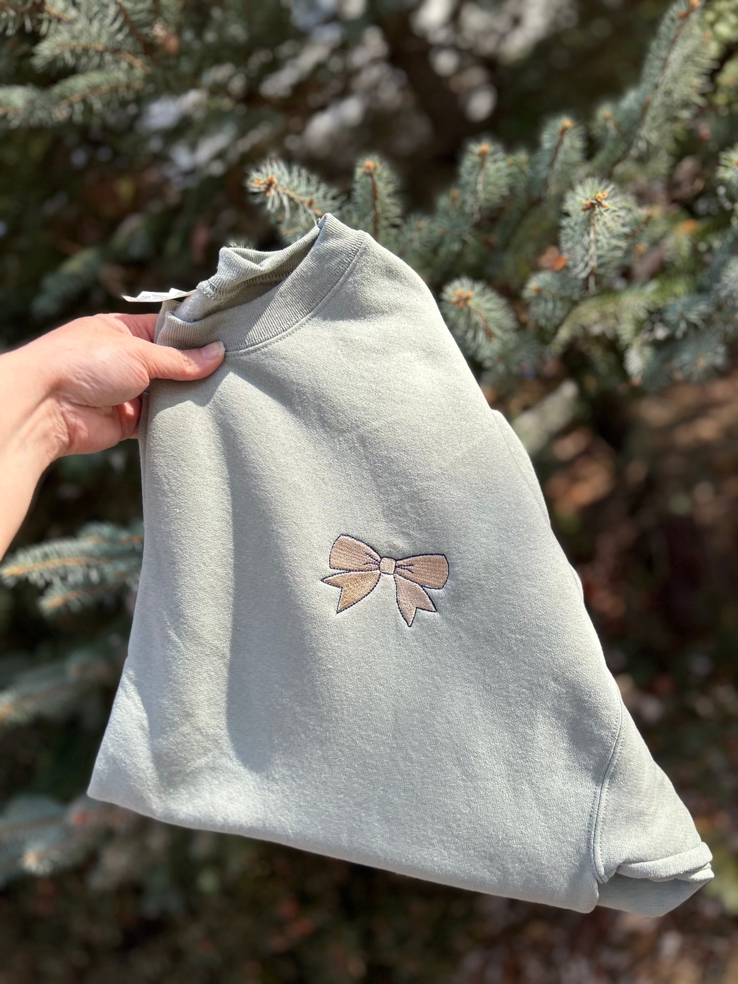 Embroidered Bow Crewneck