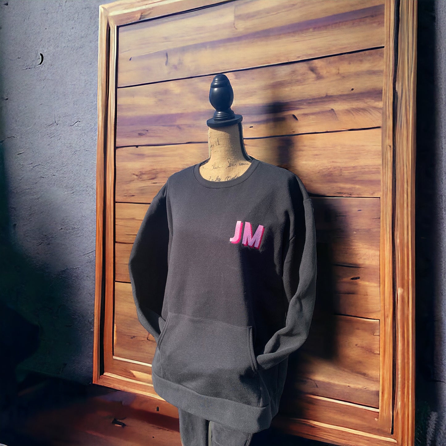 Shadow block crewneck with pocket