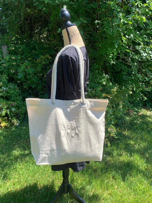 Zip code tote